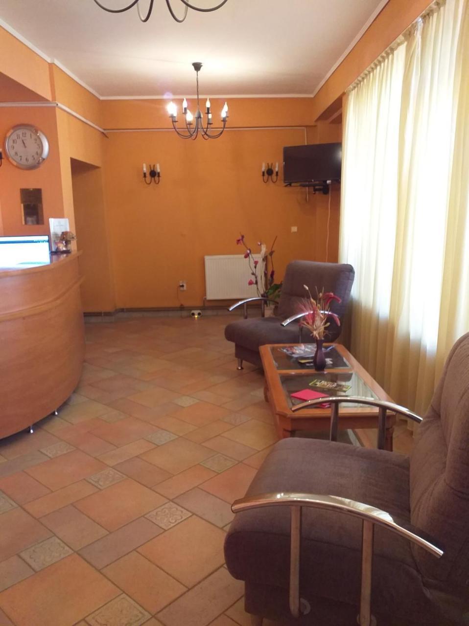 Hotel Amadeo Яссы Экстерьер фото